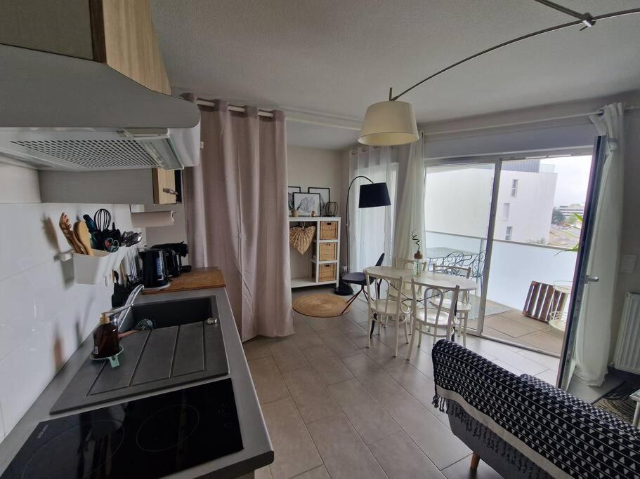 Ambre Appart-wifi-terrasse-parking-terrasse-2 Couchages Appartement